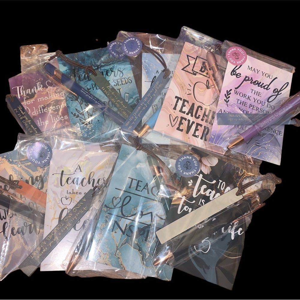 Teacher Pen Notepad & Bookmark gift sets - Picture 2 of 12